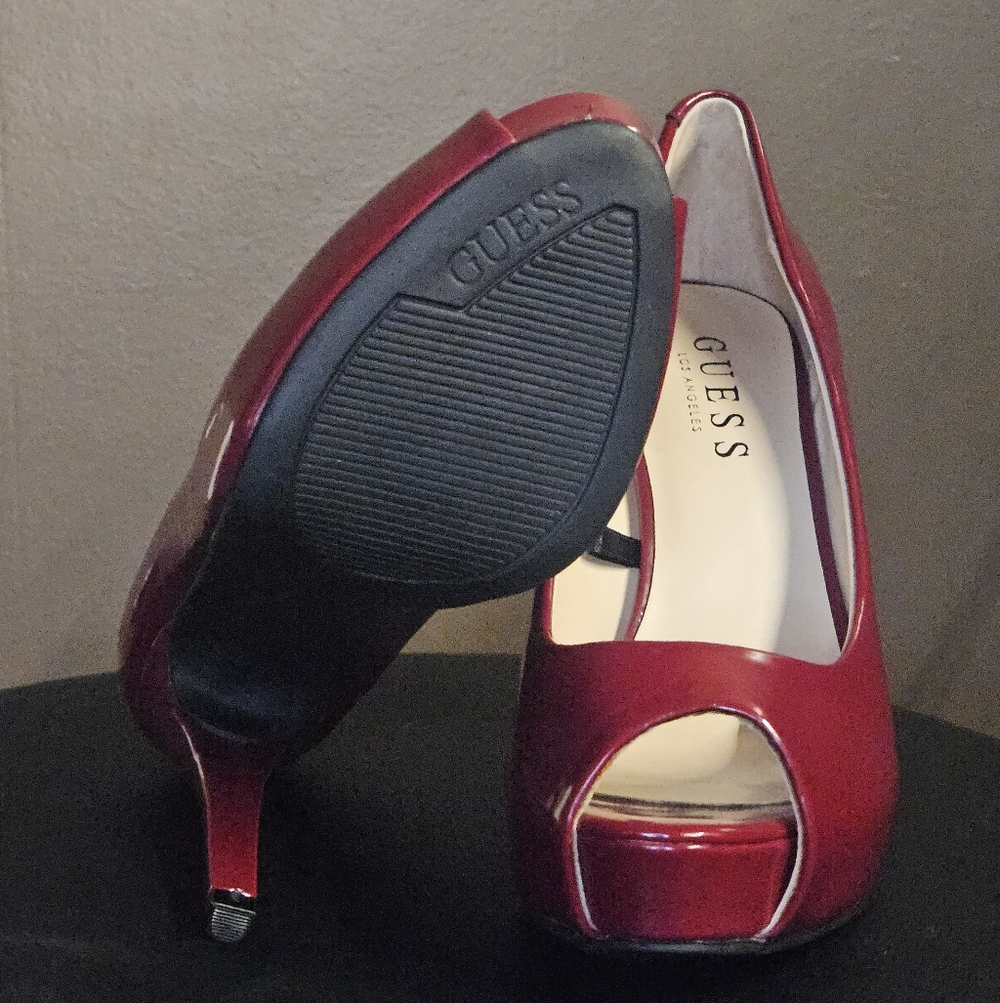 💥SALE💥Guess Red Patent Leather Peep-Toe Stiletto Heels - Picture 7 of 12
